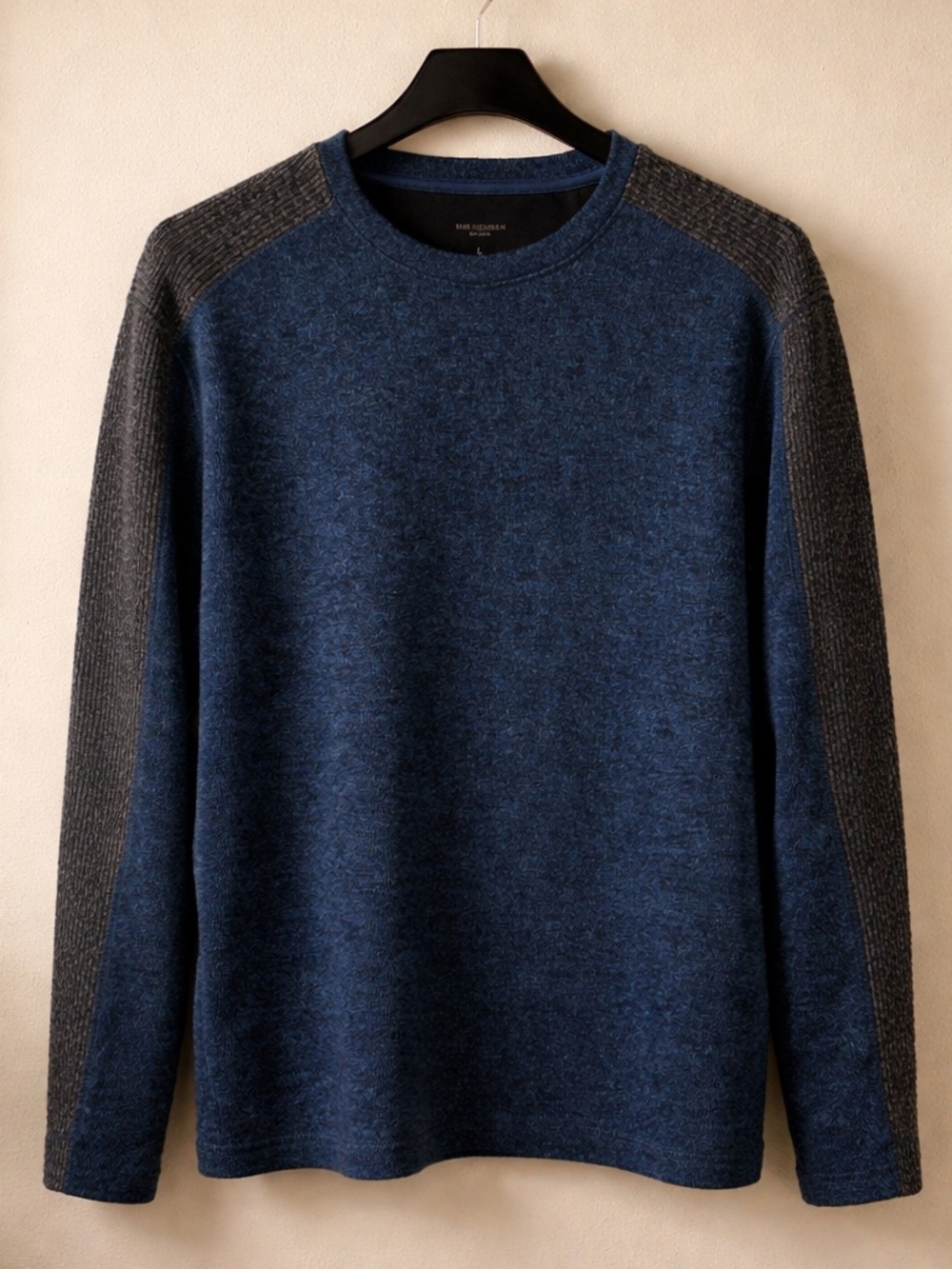 Van Heusen Men's Dark Heather Blue V-Neck Sweater